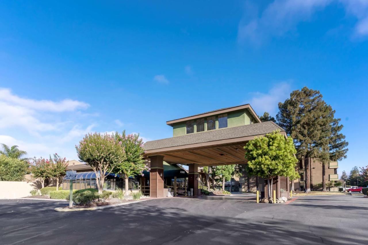 Best Western Plus Forest Park Inn Gilroy Exterior photo